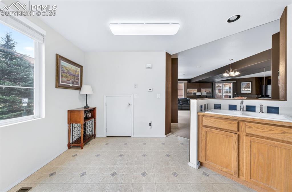 Image 9 of 22: Kitchen
