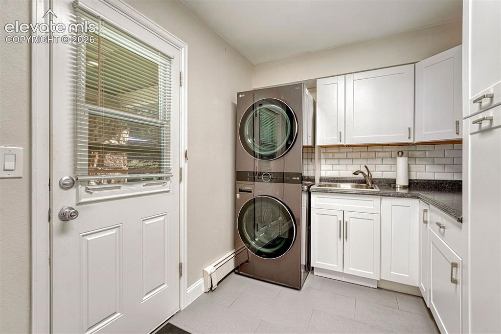 Image 13 of 43: Laundry