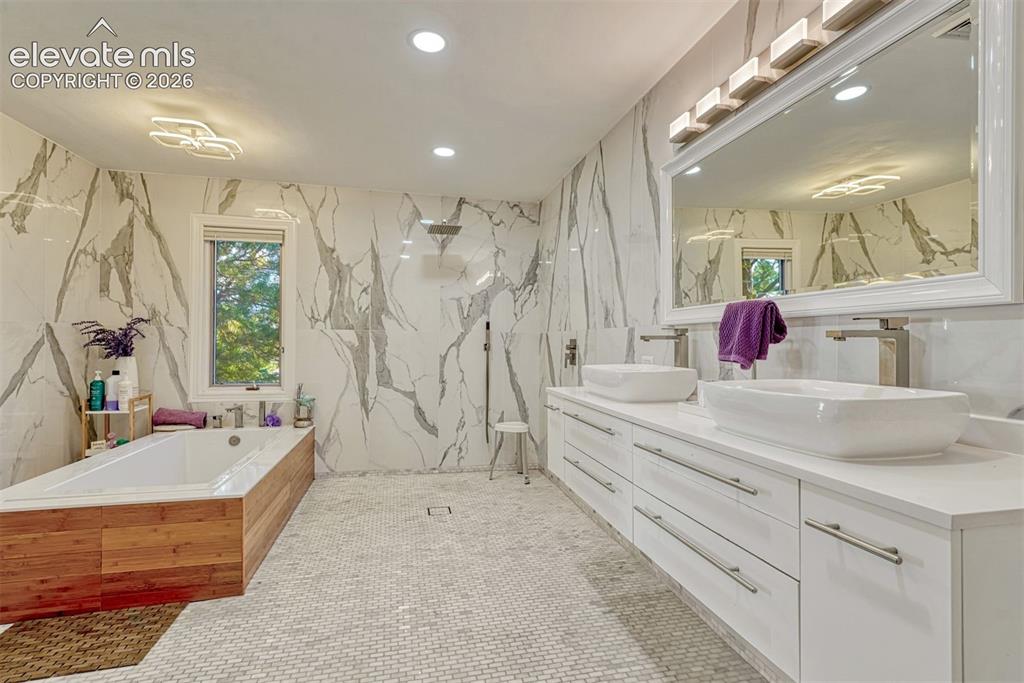 Image 6 of 43: Bathroom