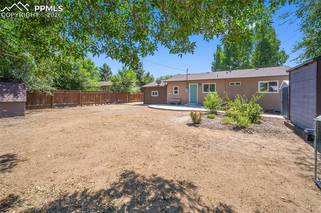 Image 21 of 26: Back of Structure