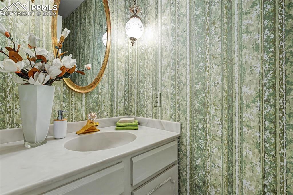 Image 13 of 38: 1/2 bath on main level