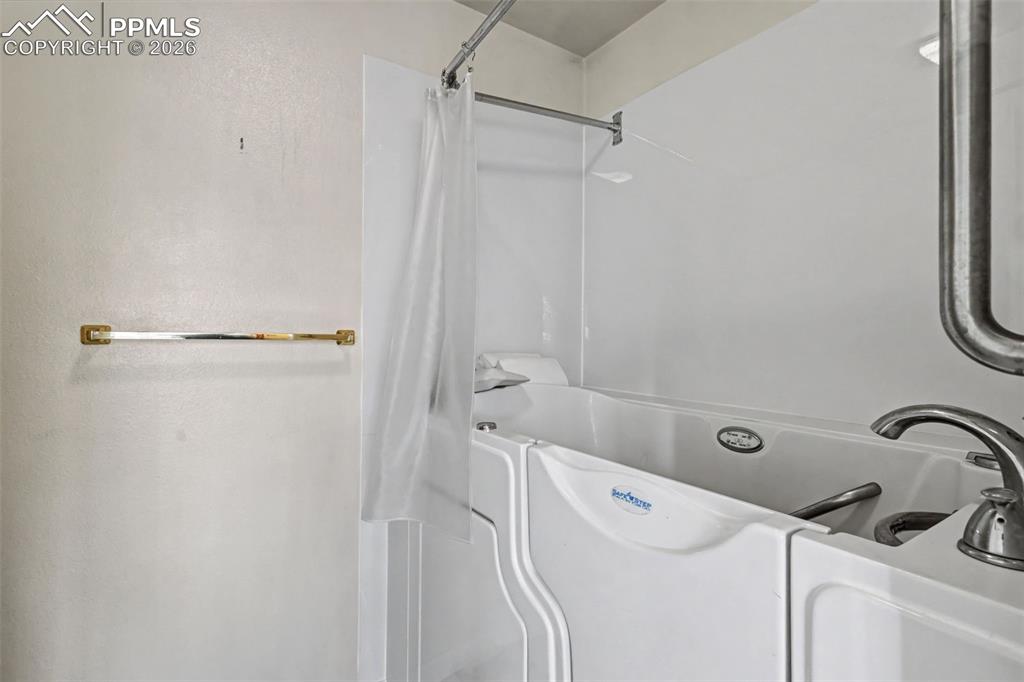 Image 17 of 38: Master Bathroom