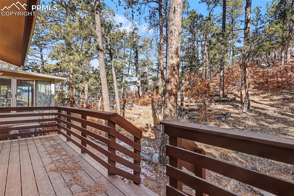 Image 35 of 38: Deck