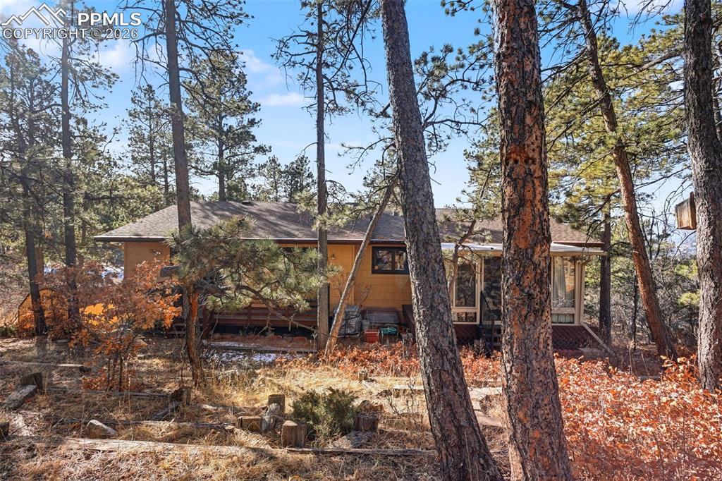 Image 36 of 38: Back of home 