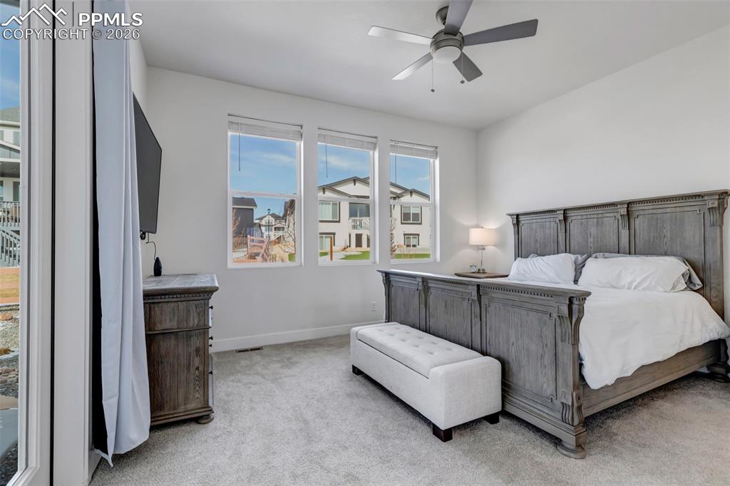 Image 17 of 48: Bedroom