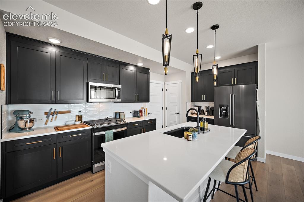 Image 15 of 35: Kitchen