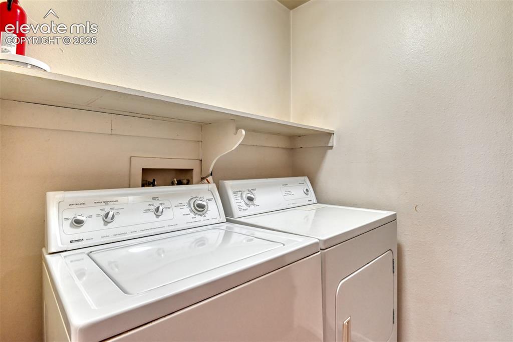 Image 18 of 48: Laundry