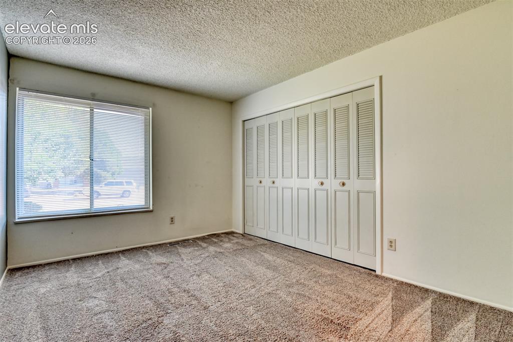 Image 19 of 48: Bedroom