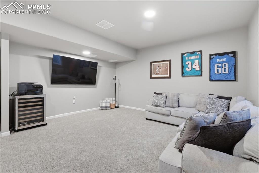 Image 24 of 50: Living Room