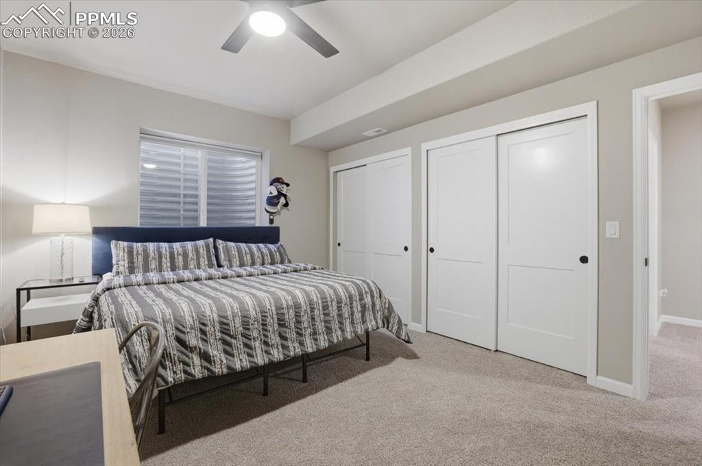 Image 27 of 50: Bedroom