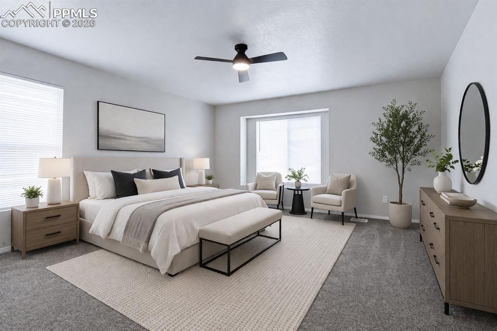 Image 13 of 33: Bedroom