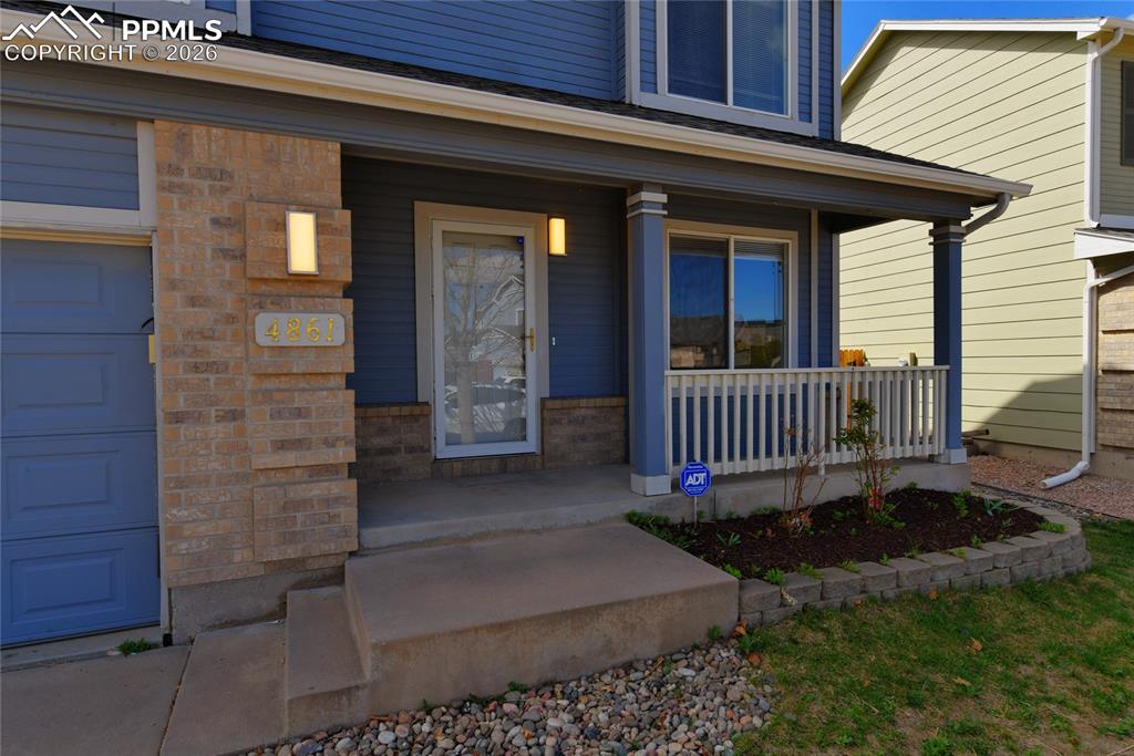 Image 2 of 33: Entry