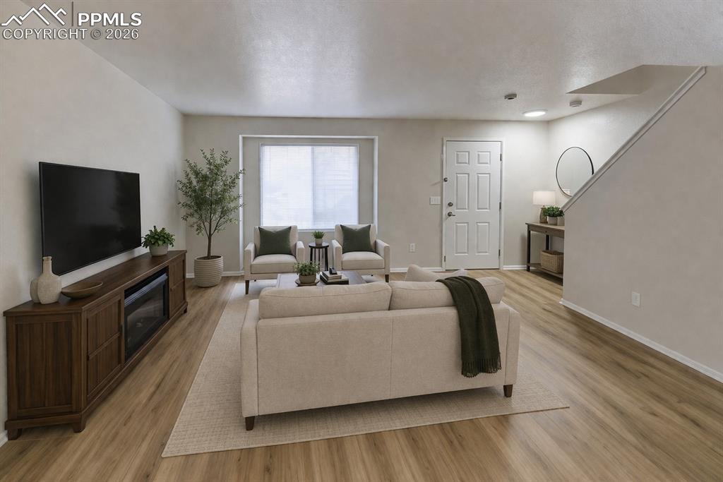 Image 4 of 33: Living Room