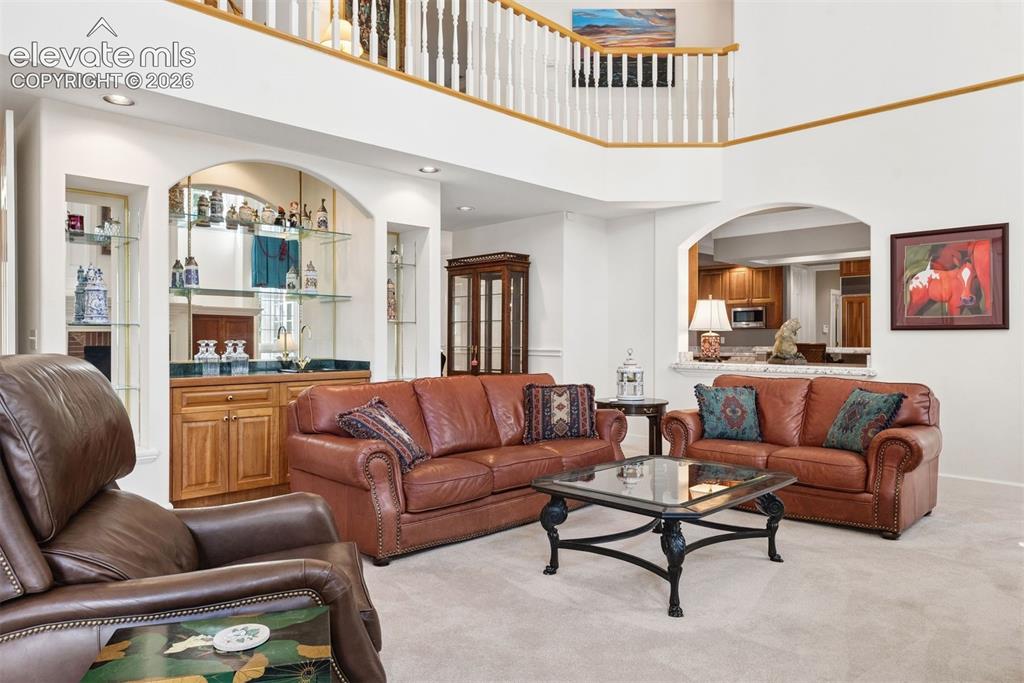 Image 18 of 50: Living Room
