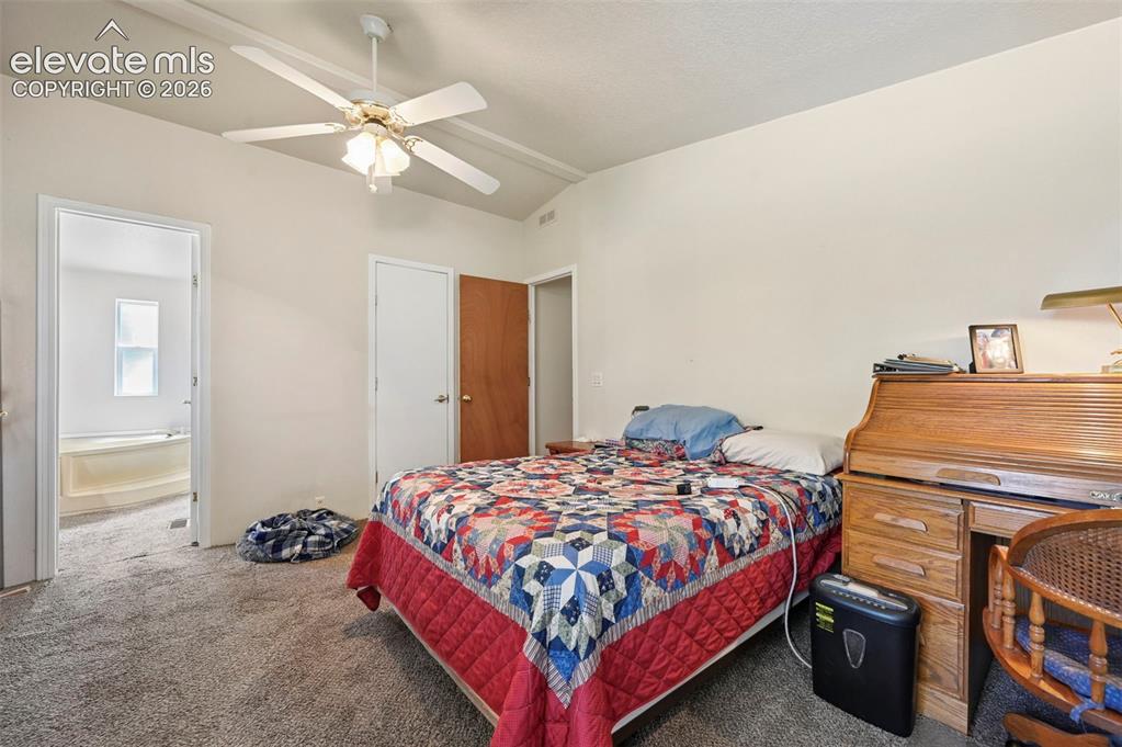 Image 14 of 45: Bedroom