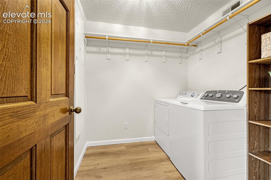 Image 19 of 42: Laundry