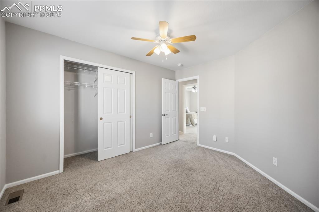 Image 20 of 27: Bedroom