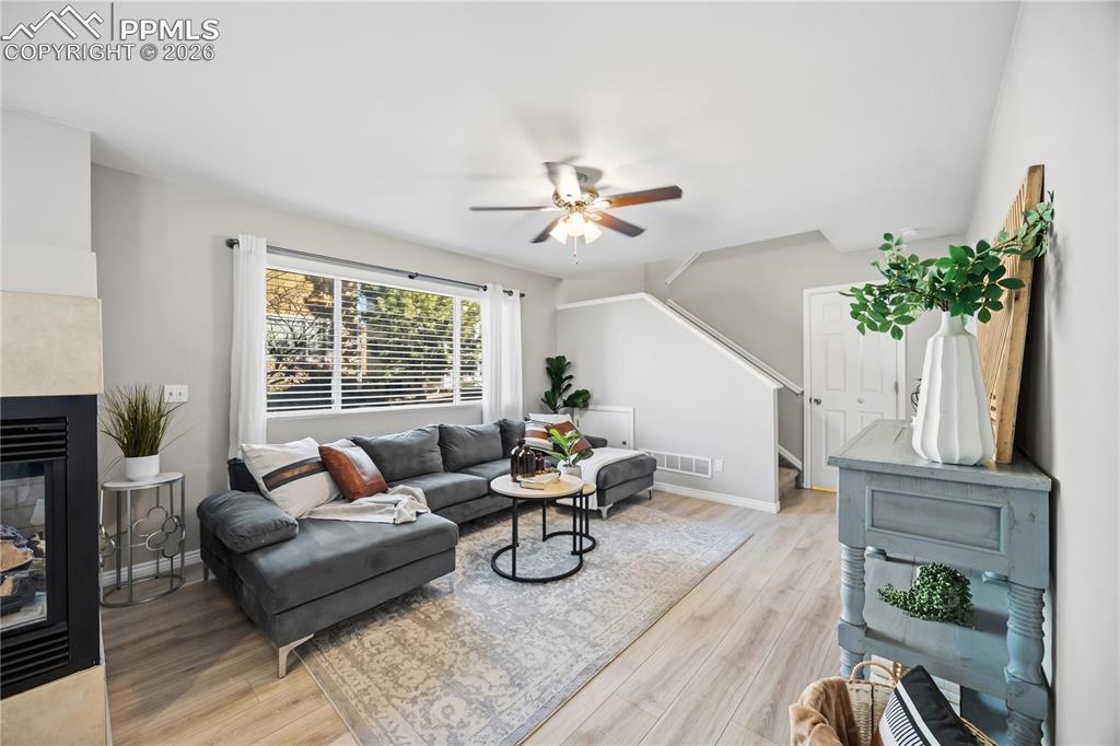 Image 6 of 27: Living Room