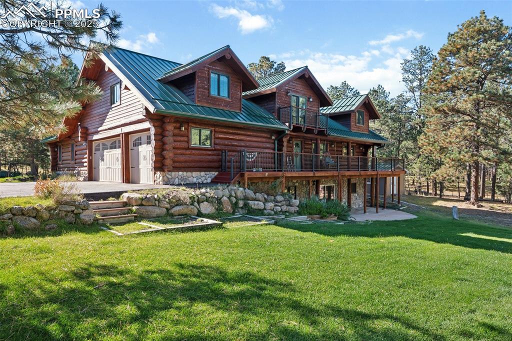 Image 2 of 46: Back of Structure