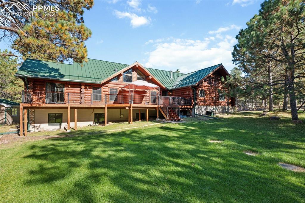 Image 3 of 46: Back of Structure