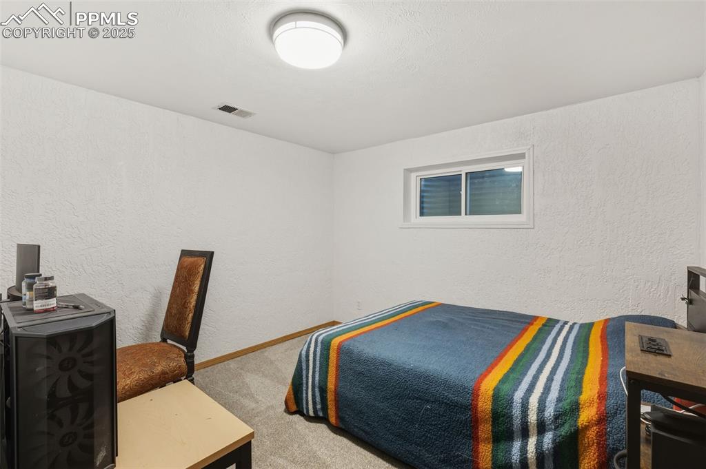 Image 29 of 37: Bedroom