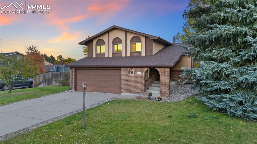 Image 4 of 37: Front of Structure