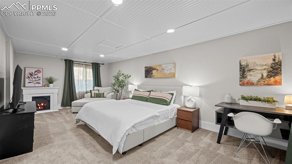 Image 19 of 37: Master Bedroom