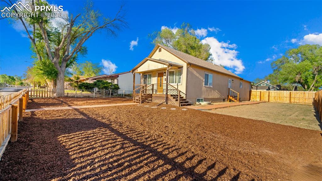 Image 33 of 37: Back of Structure