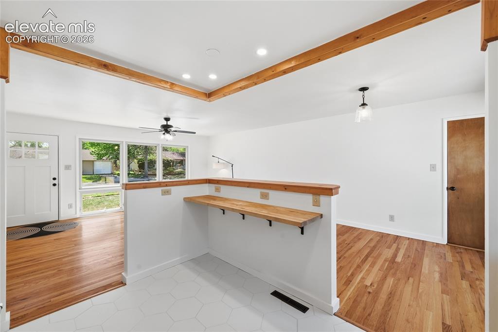 Image 12 of 33: Kitchen