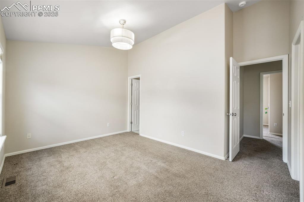 Image 26 of 48: Closet