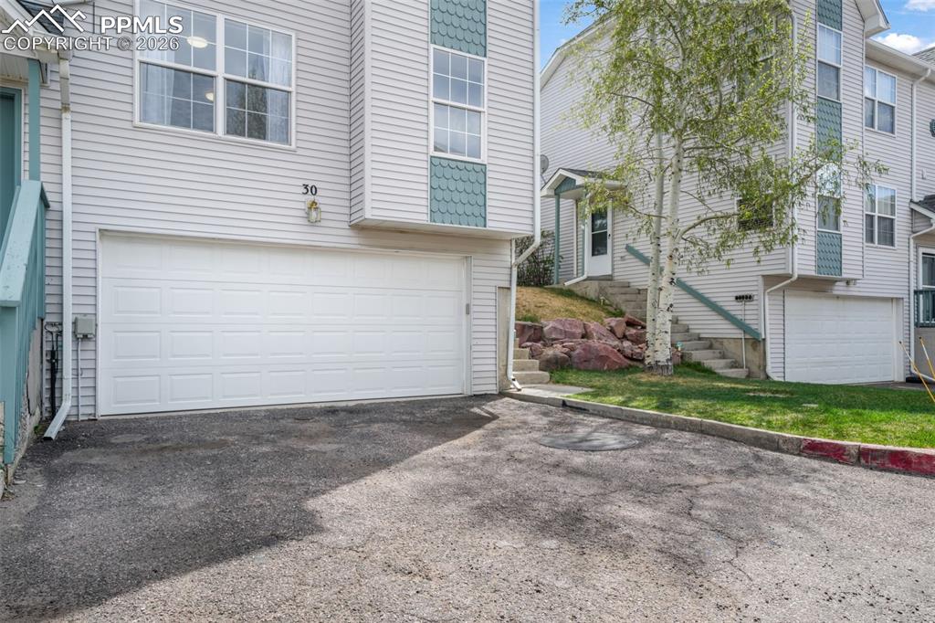 Image 3 of 48: Floor Plan