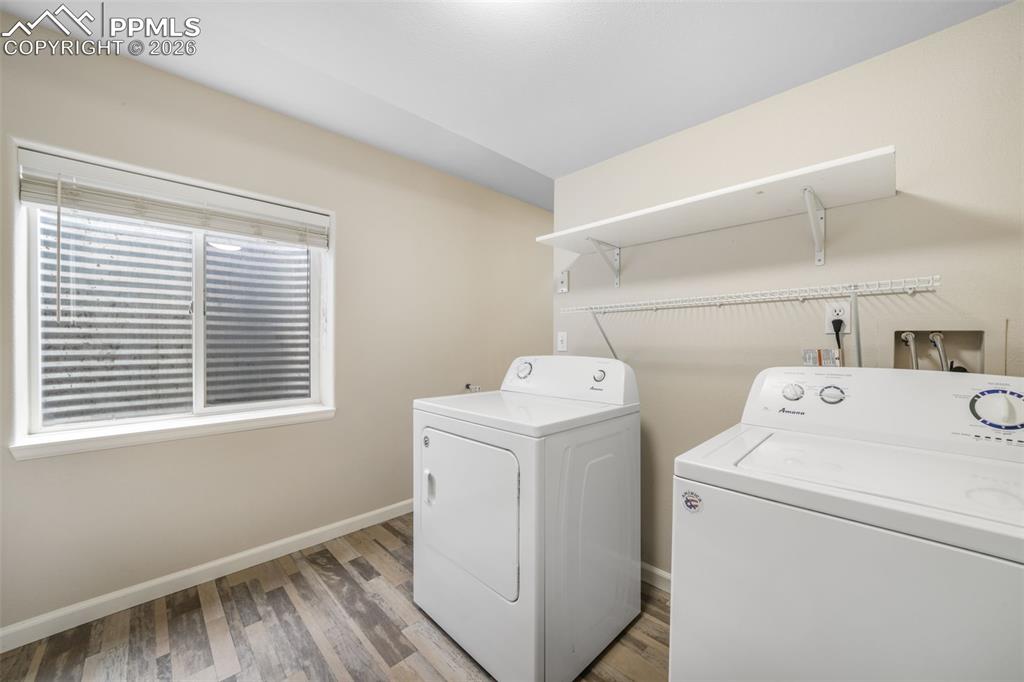 Image 40 of 48: Bedroom