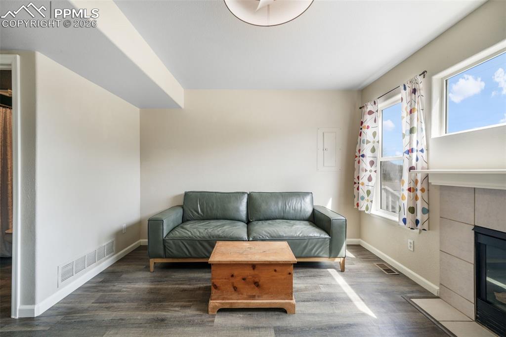 Image 7 of 48: Floor Plan