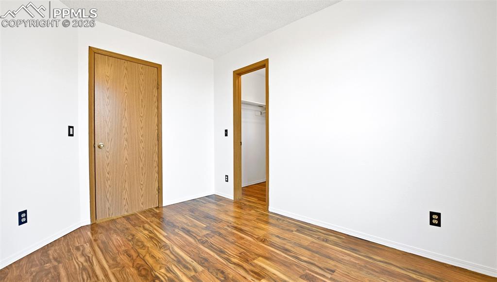 Image 26 of 32: Bedroom #2 With Walk-In Closet