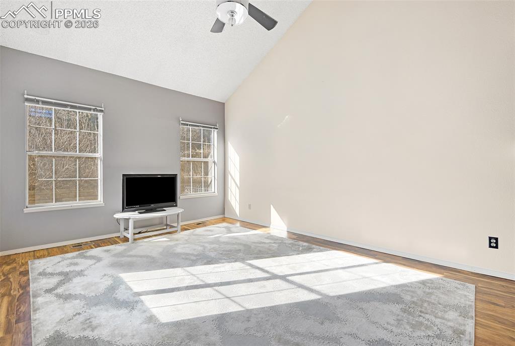 Image 7 of 32: Living/Great Room - On Main Level