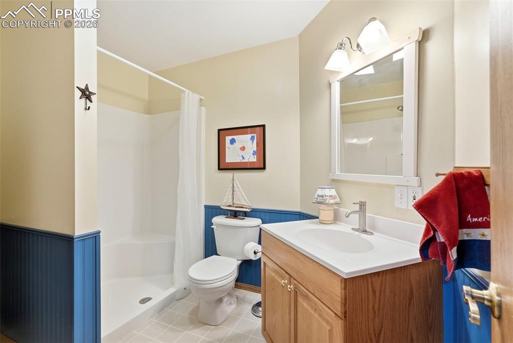 Image 39 of 50: Bathroom