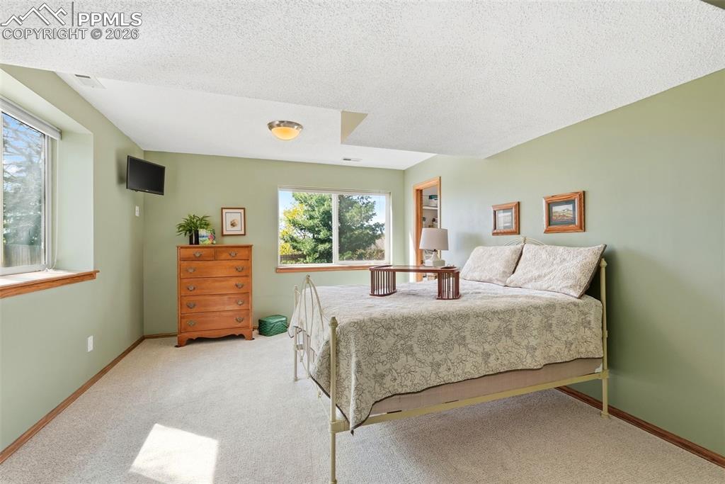 Image 45 of 50: Bedroom