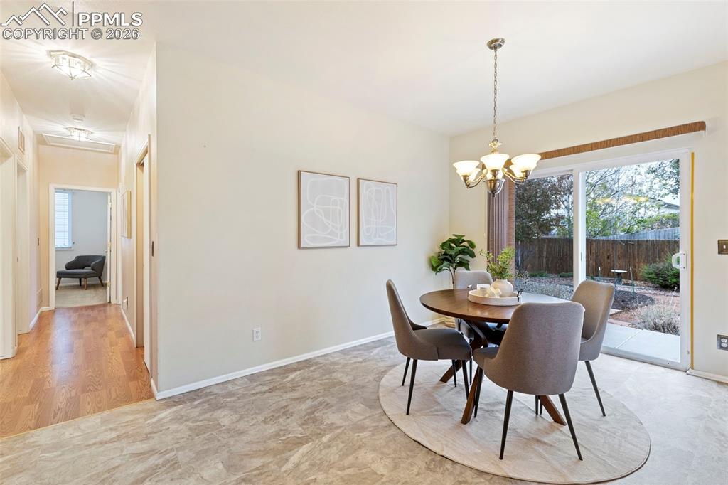 Image 8 of 24: Dining Area