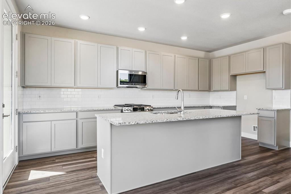Image 8 of 22: Kitchen