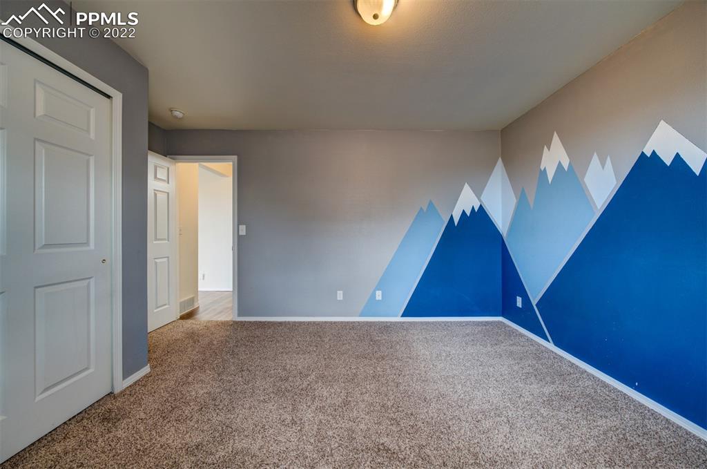 Listing 9842473, Image 35 of 49