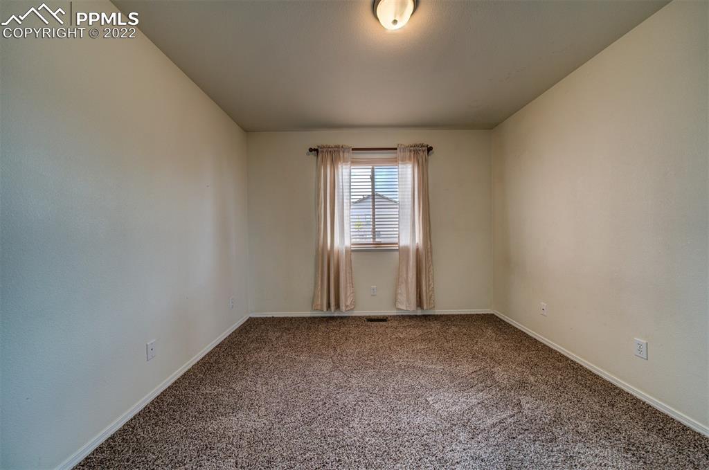 Listing 9842473, Image 36 of 49