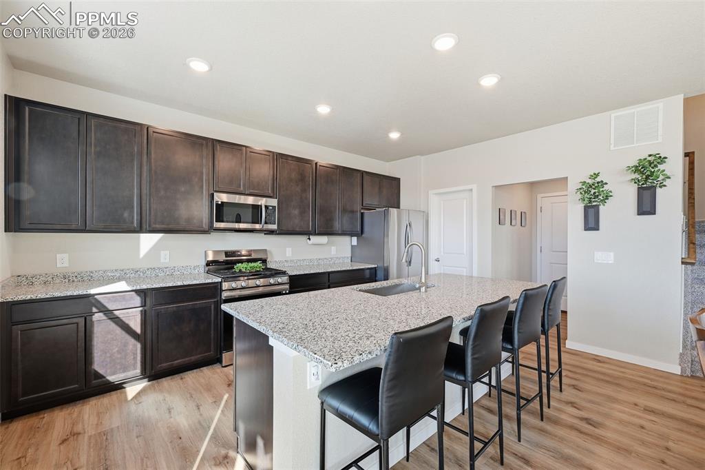 Image 14 of 42: Kitchen