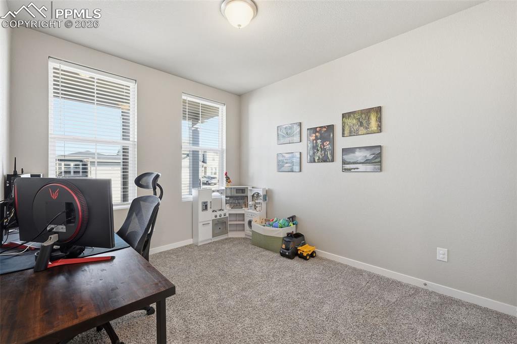 Image 4 of 42: Office