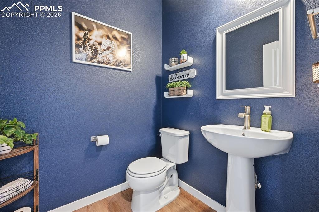 Image 6 of 42: Bathroom