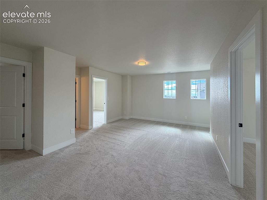 Image 19 of 31: Loft