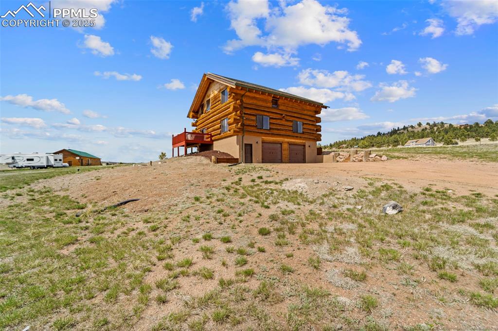Image 18 of 44: Back of Structure