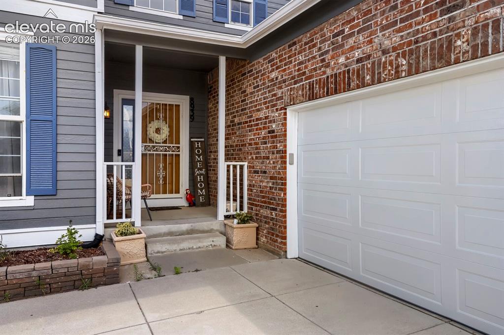 Image 4 of 31: Entrance to Home