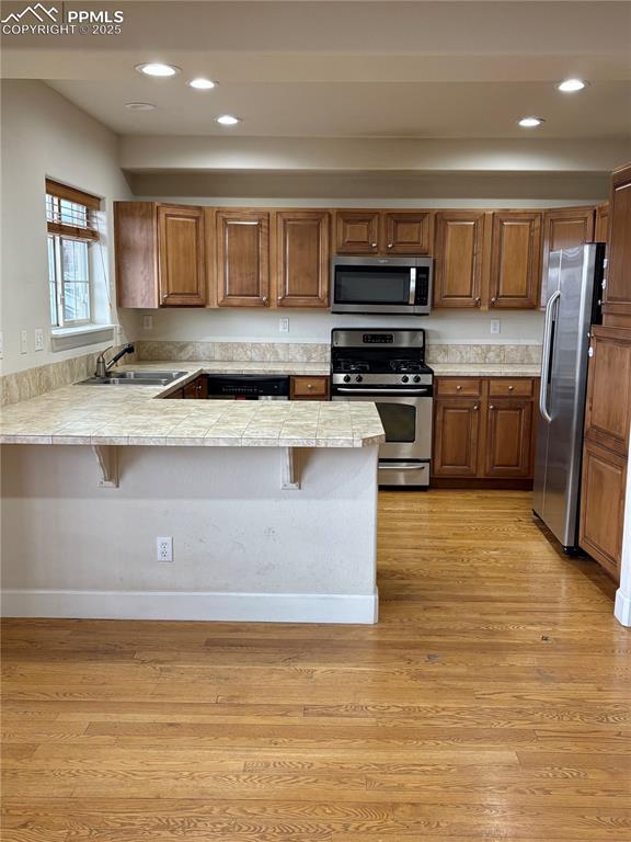 Image 6 of 22: Kitchen
