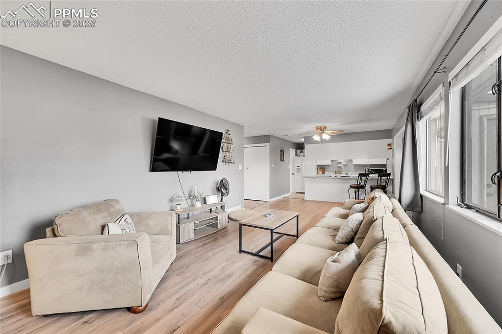 Image 11 of 27: Living Room