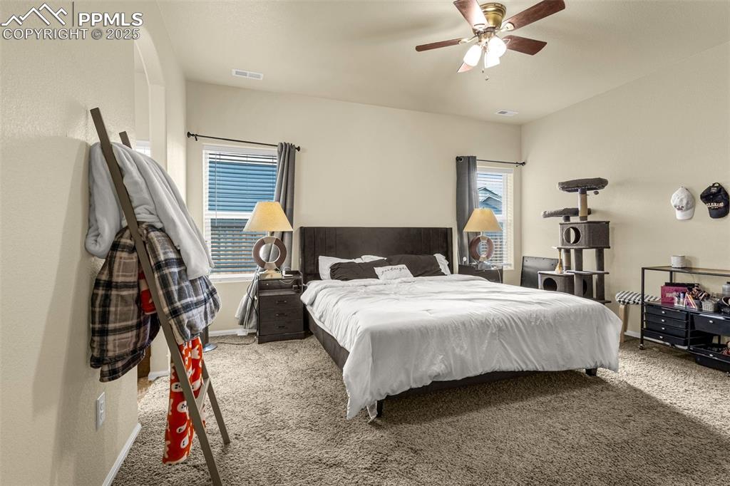Image 17 of 31: Primary Bedroom has 9
